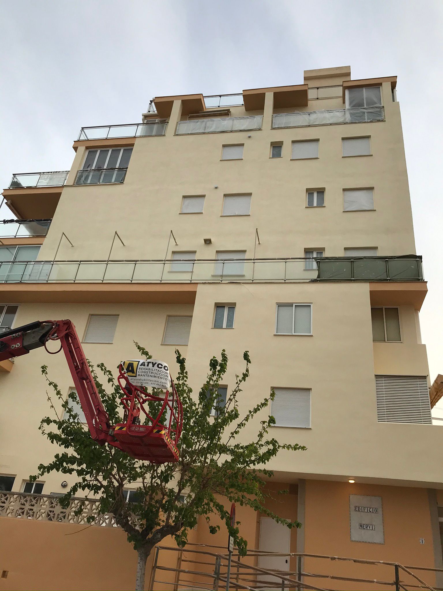 proyecto despues de aplicación de pintura antihumedad en fachada