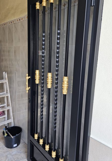 Proyecto de cambio de puerta en edificio