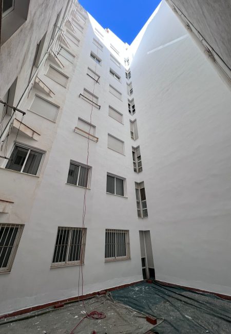 Pintado de patio de luz en comunidad castellón